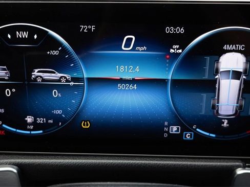 Used 2023 Mercedes-Benz GLB 250 4MATIC image 3