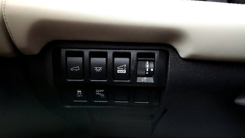Used 2020 Subaru Ascent Touring AWD/4WD image 34