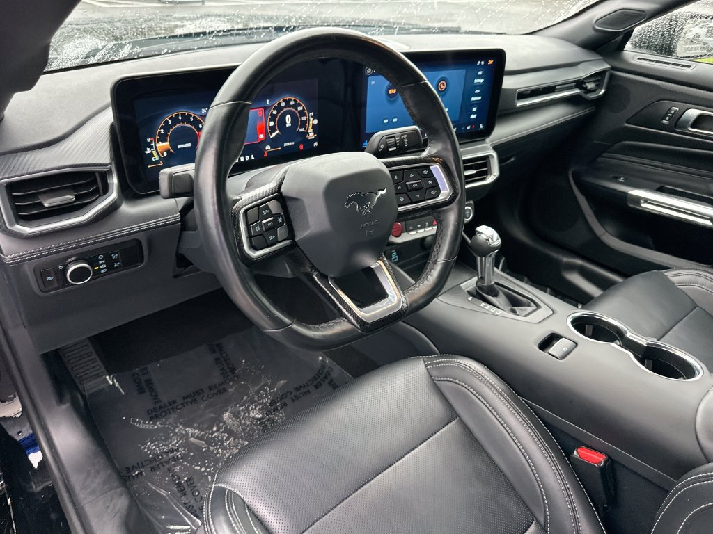 Used 2025 Ford Mustang Premium RWD image 9