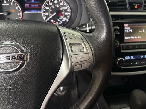 Used 2018 Nissan Altima 2.5 SV image 18