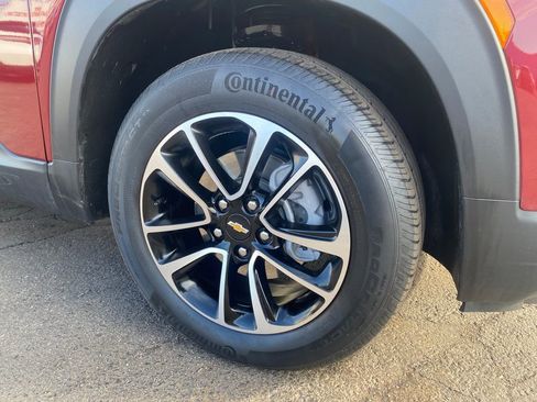 Used 2025 Chevrolet TrailBlazer LT image 28