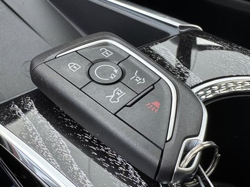 New 2025 Cadillac Escalade IQ Sport 1 w/ Smart Trailering package image 33