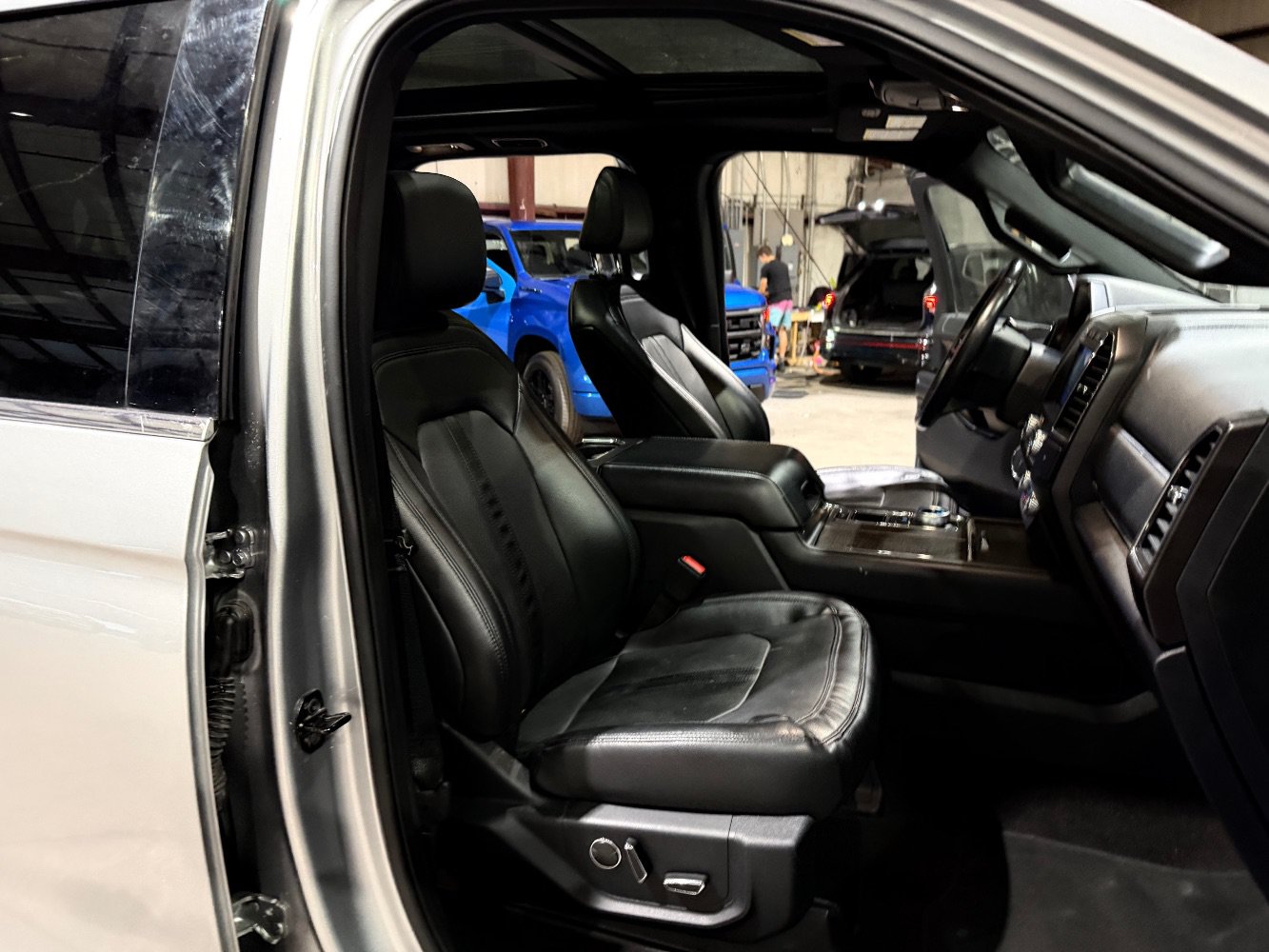 Used 2021 Ford Expedition Max Limited RWD image 27