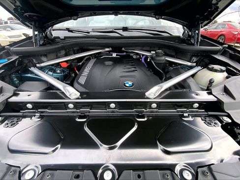 Used 2024 BMW X5 xDrive40i w/ Premium Package image 32