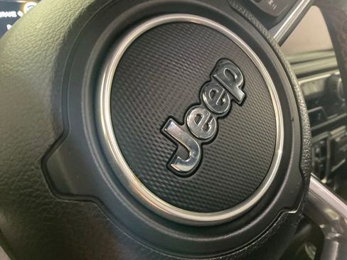 Used 2021 Jeep Wrangler Unlimited Rubicon image 42