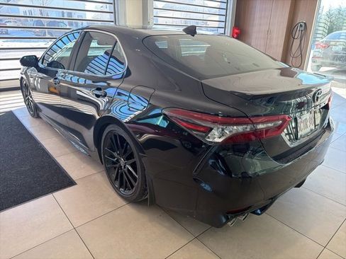 Used 2023 Toyota Camry XSE image 3