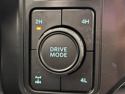 New 2026 Ford F250 Lariat w/ Black Appearance Package image 22