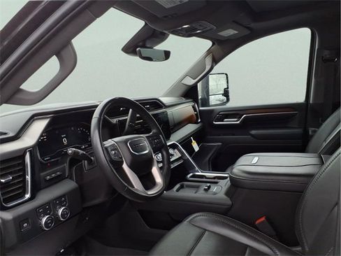 Used 2024 GMC Sierra 2500 Denali w/ Denali Reserve Package image 11