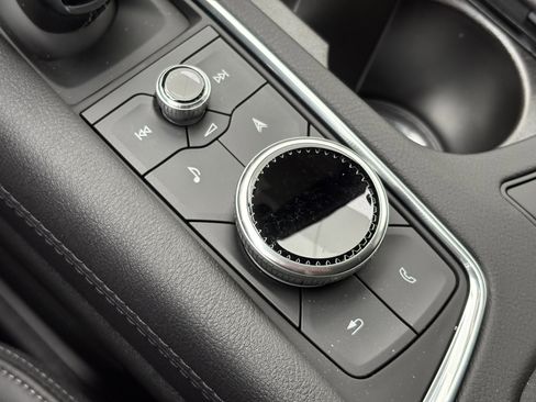 New 2025 Cadillac XT6 Sport w/ Technology Package image 28