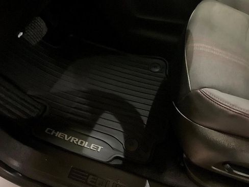 Used 2022 Chevrolet Equinox RS image 18