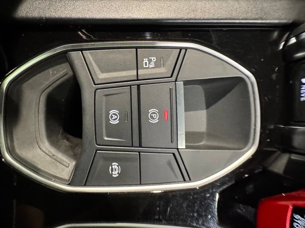 Used 2020 Lamborghini Urus AWD/4WD image 26