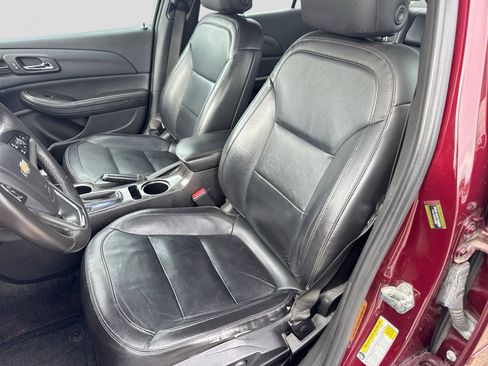 Used 2015 Chevrolet Malibu LT w/ Leather Package FWD image 15
