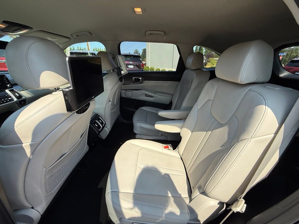 Used 2022 Kia Sorento S AWD/4WD image 14
