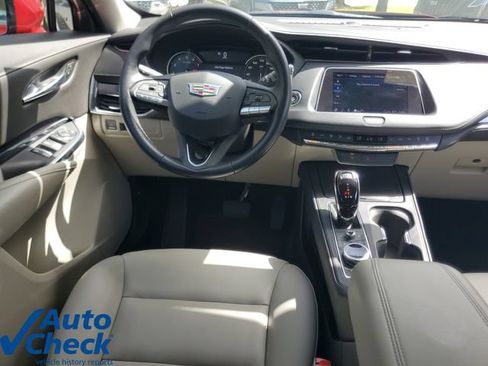 Used 2023 Cadillac XT4 Luxury FWD image 17