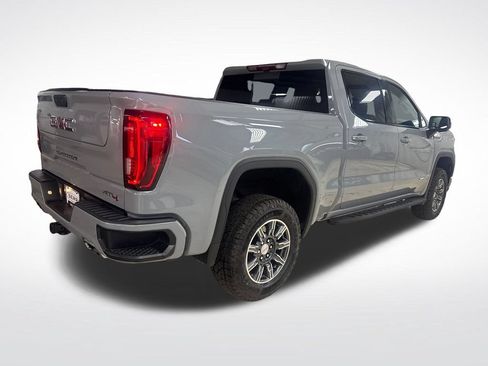 Used 2024 GMC Sierra 1500 AT4 w/ Technology Package AWD/4WD image 5
