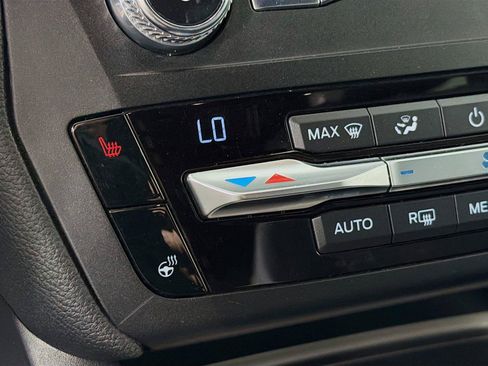 Used 2020 Ford Explorer XLT w/ Equipment Group 202A AWD/4WD image 24