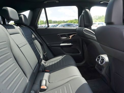 Certified 2025 Mercedes-Benz GLC 300 4MATIC image 58