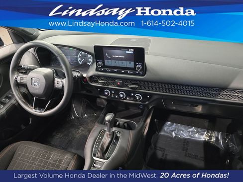 Used 2025 Honda HR-V Sport image 11
