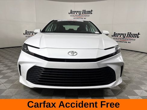 Used 2025 Toyota Camry LE FWD image 3