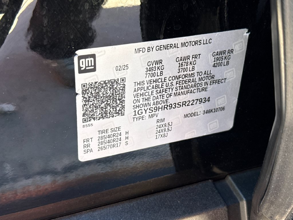 Used 2025 Cadillac Escalade V w/ LPO, Floor Liner Package AWD/4WD image 32