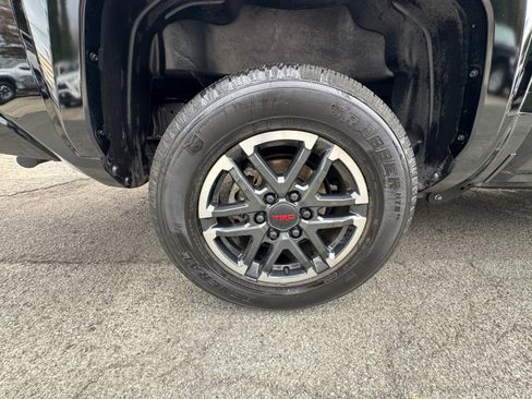 Used 2024 Toyota Tacoma 2WD Double Cab image 19