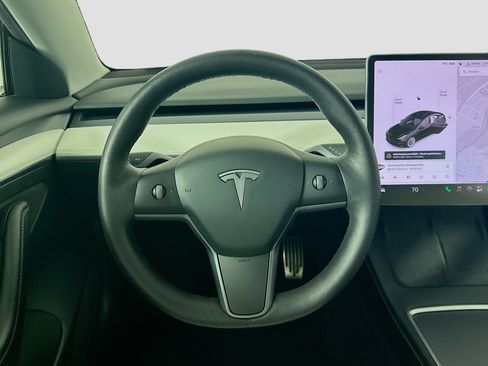 Used 2021 Tesla Model 3 Standard Range Plus RWD image 16