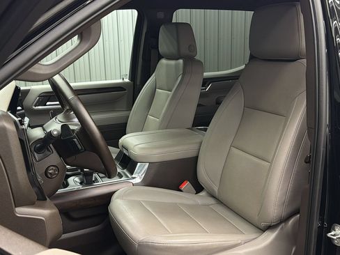 Used 2024 GMC Sierra 1500 SLT w/ SLT Premium Package AWD/4WD image 35