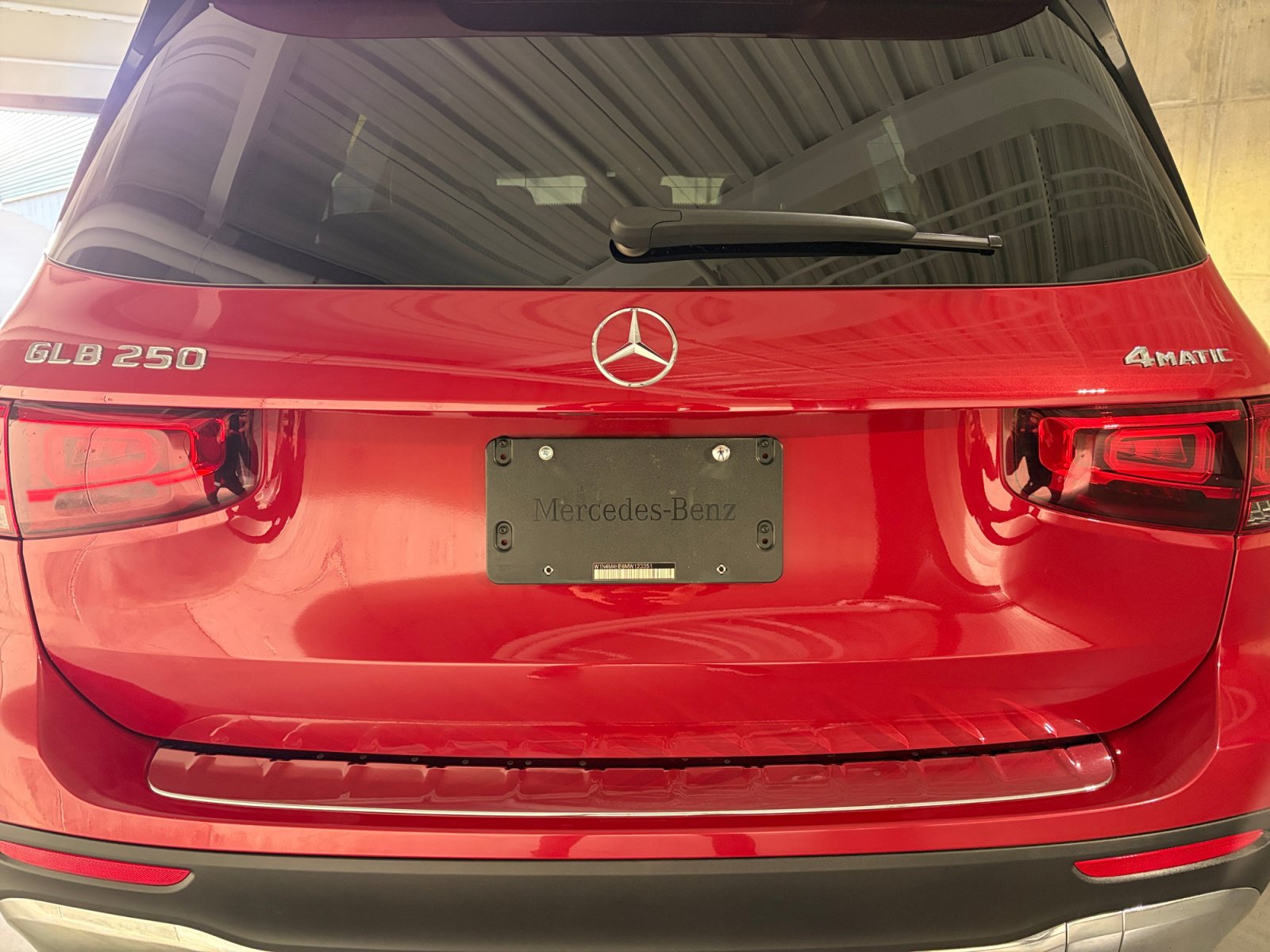 Used 2021 Mercedes-Benz GLB 250 4MATIC image 17