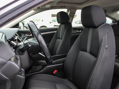 Certified 2019 Honda Civic EX image 17
