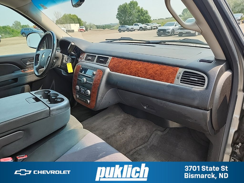 Used 2012 Chevrolet Suburban LS w/ Convenience Package 1 AWD/4WD image 36