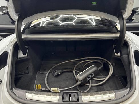 Used 2022 Porsche Taycan 4S image 45