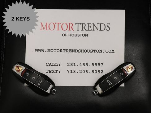 Used 2025 Porsche Macan S AWD/4WD image 48