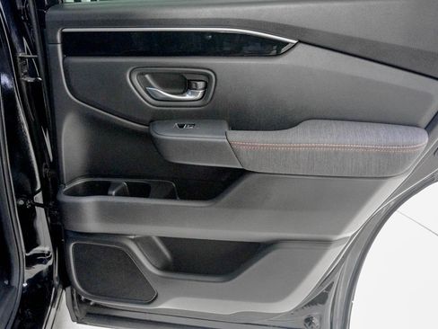 Certified 2024 Honda Pilot Sport image 30