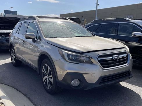 Used 2018 Subaru Outback 2.5i Limited image 1
