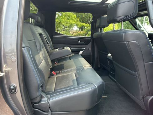 Used 2023 Toyota Tundra Platinum AWD/4WD image 18