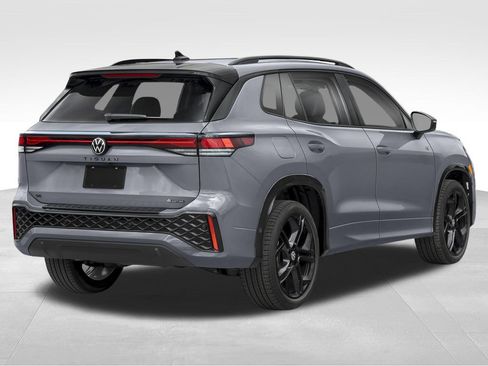 New 2026 Volkswagen Tiguan SE R-Line AWD/4WD image 2