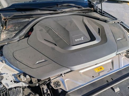 Certified 2023 BMW i4 eDrive35 image 23