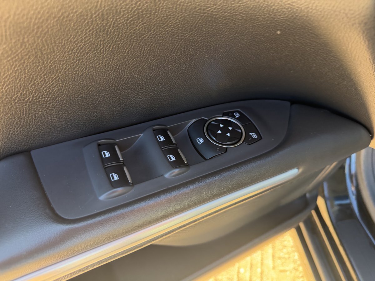 Used 2014 Lincoln MKZ AWD w/ Equipment Group 103A image 11