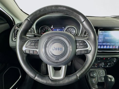 Used 2018 Jeep Compass Limited image 11