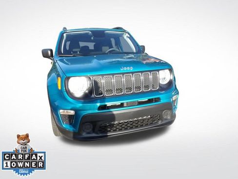 Used 2020 Jeep Renegade Sport w/ Sport Appearance Group FWD image 3