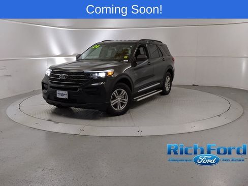 Certified 2024 Ford Explorer XLT image 6