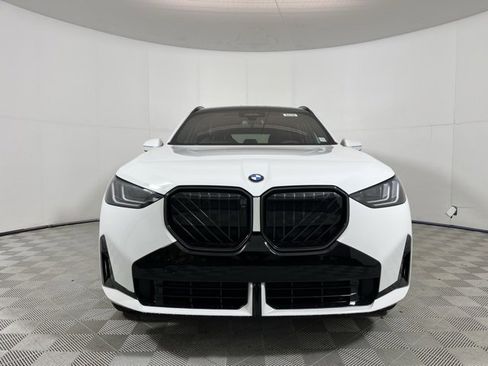 Used 2025 BMW X3 xDrive30i w/ Premium Package image 2