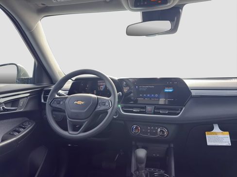 New 2026 Chevrolet TrailBlazer LS w/ LS Convenience Package FWD image 14