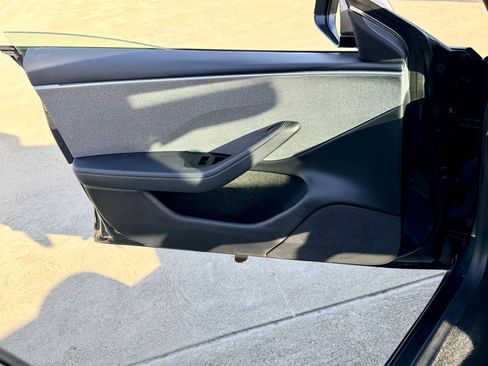 Used 2024 Tesla Model 3 Standard Range RWD image 43