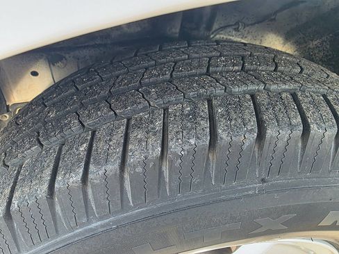 Used 2011 Ford Escape XLT image 39