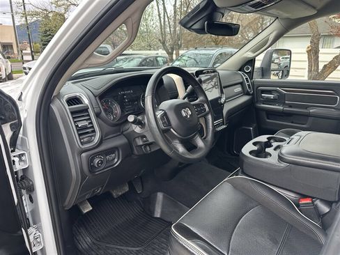 Used 2023 RAM 3500 Laramie AWD/4WD image 36
