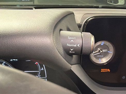 Certified 2024 Lexus ES 350 Ultra Luxury image 32