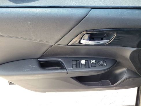 Used 2015 Honda Accord Sport image 15