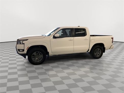 Certified 2025 Nissan Frontier SV w/ SV Convenience Package image 7