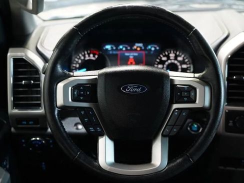 Used 2017 Ford F150 Lariat w/ Equipment Group 502A Luxury AWD/4WD image 31